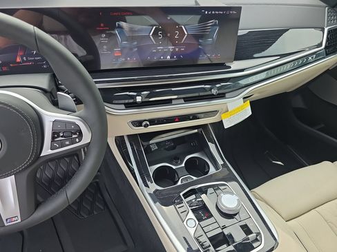 New 2027 BMW X7 xDrive40i w/ Executive Package AWD/4WD image 18