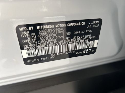 New 2025 Mitsubishi Outlander SE image 42