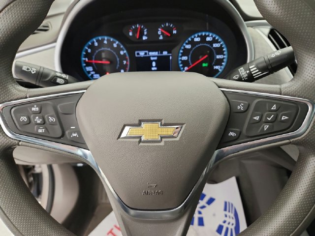 Used 2025 Chevrolet Malibu LT FWD image 14