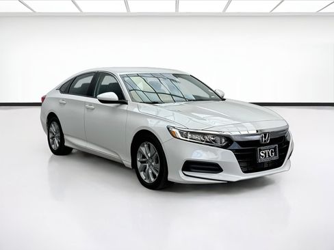 Used 2020 Honda Accord LX image 3