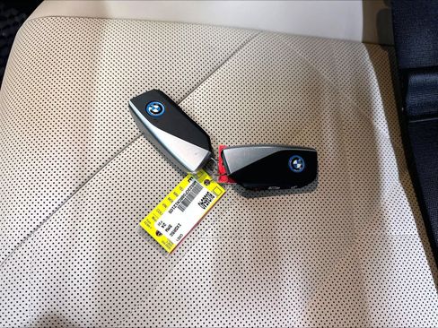 Certified 2024 BMW iX xDrive50 w/ Premium Package AWD/4WD image 13