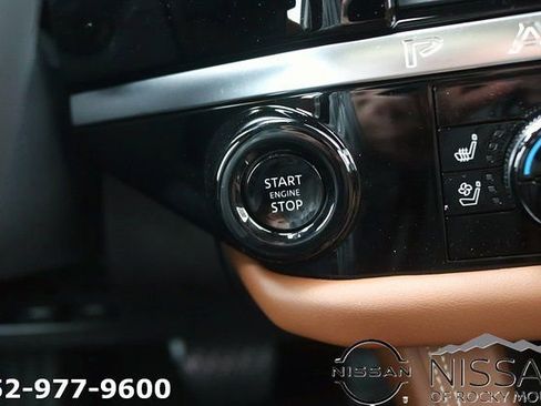 New 2026 Nissan Pathfinder Platinum image 25