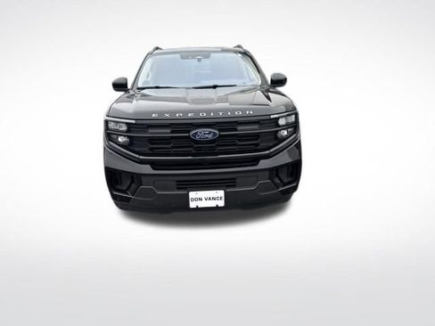 Used 2025 Ford Expedition Active image 9