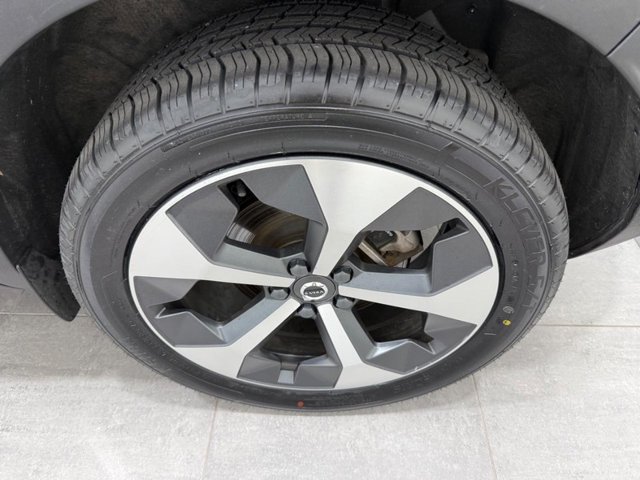 Used 2023 Volvo XC40 B5 Ultimate w/ Climate Package AWD/4WD image 6