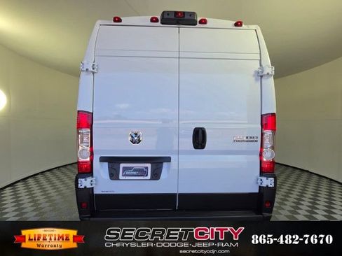 New 2027 RAM ProMaster 2500 w/ Quick Order Package 22G SLT FWD image 6