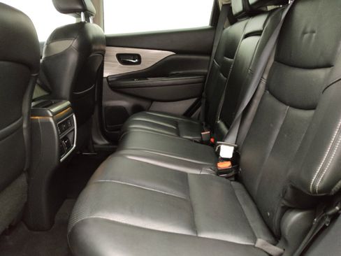 Used 2016 Nissan Murano Platinum w/ Platinum Technology Package AWD/4WD image 18