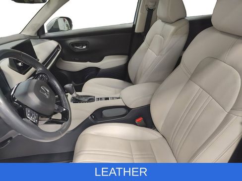 Used 2023 Honda HR-V EX-L image 14