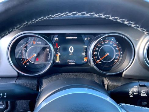 Used 2018 Jeep Wrangler Unlimited Sahara w/ Dual Top Group image 24