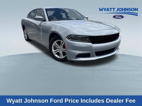 Used 2022 Dodge Charger SXT RWD image 1