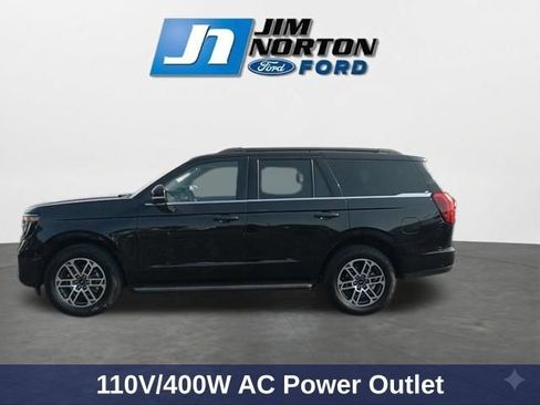 Used 2025 Ford Expedition Active AWD/4WD image 6