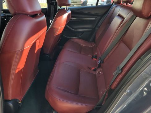 Used 2023 MAZDA MAZDA3 s image 20