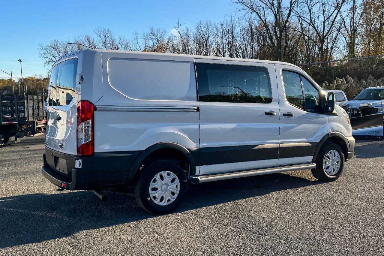 Used 2025 Ford Transit 250 Low Roof w/ Exterior Upgrade Package RWD image 3
