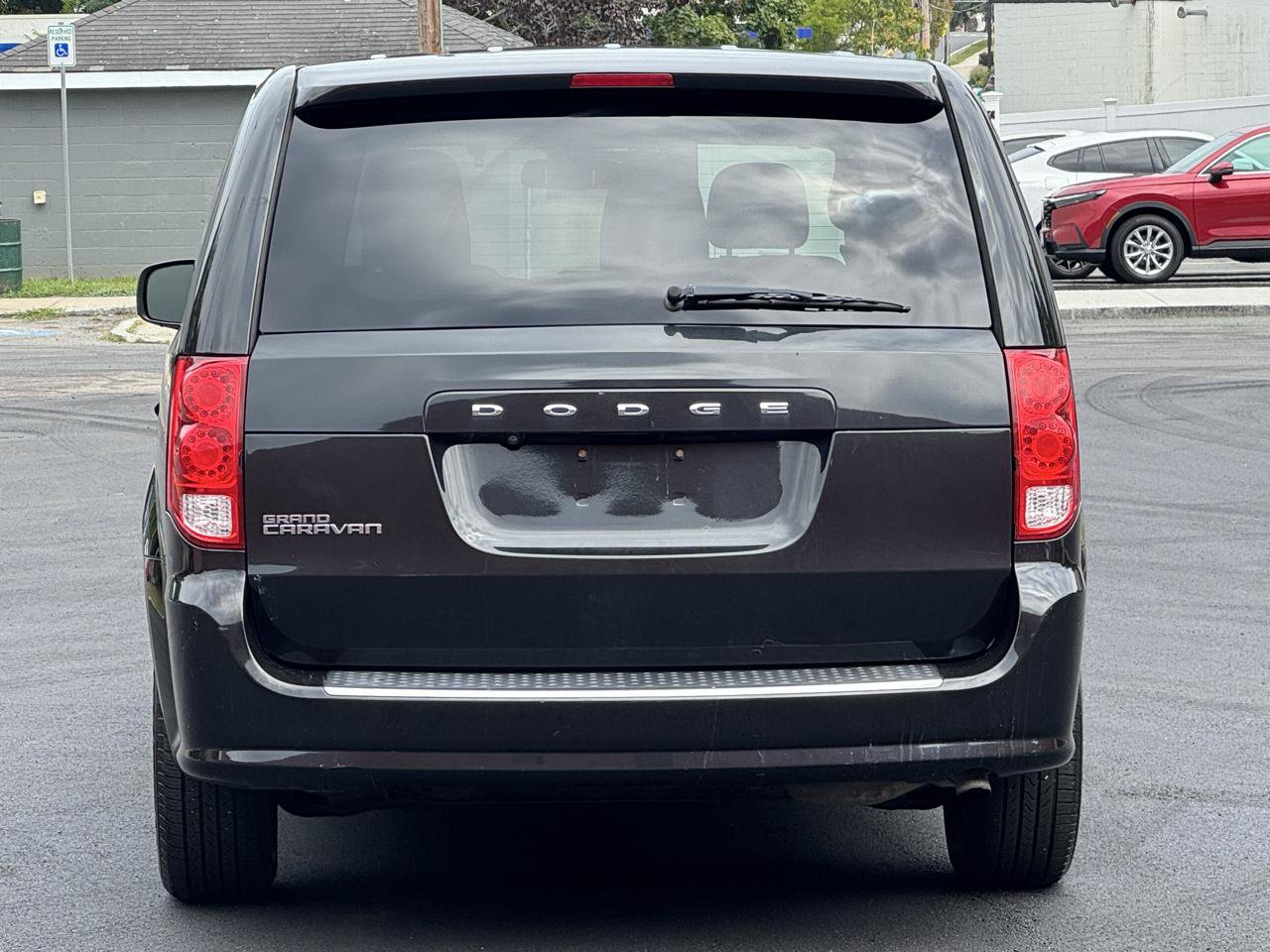 Used 2019 Dodge Grand Caravan SE FWD image 5