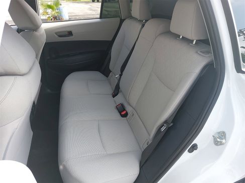 Used 2022 Toyota Corolla Cross L image 13