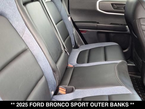 Used 2025 Ford Bronco Sport Outer Banks w/ Outer Banks Tech Package+ AWD/4WD image 28