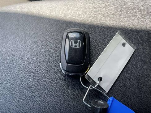 Used 2023 Honda CR-V LX image 31