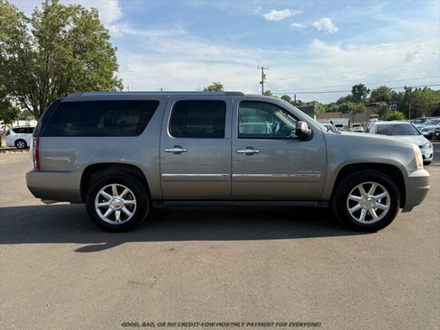 Used 2012 GMC Yukon XL Denali AWD/4WD image 8