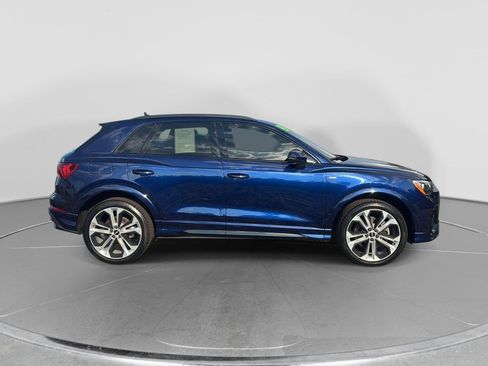 Used 2021 Audi Q3 2.0T Premium w/ Convenience Package AWD/4WD image 17