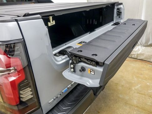 New 2026 Chevrolet Silverado EV LT image 12