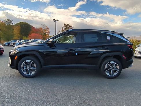 Certified 2025 Hyundai Tucson SEL AWD/4WD image 6