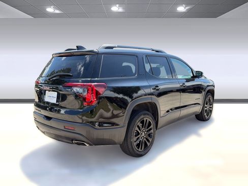 Certified 2023 GMC Acadia SLT w/ Elevation Edition FWD image 9