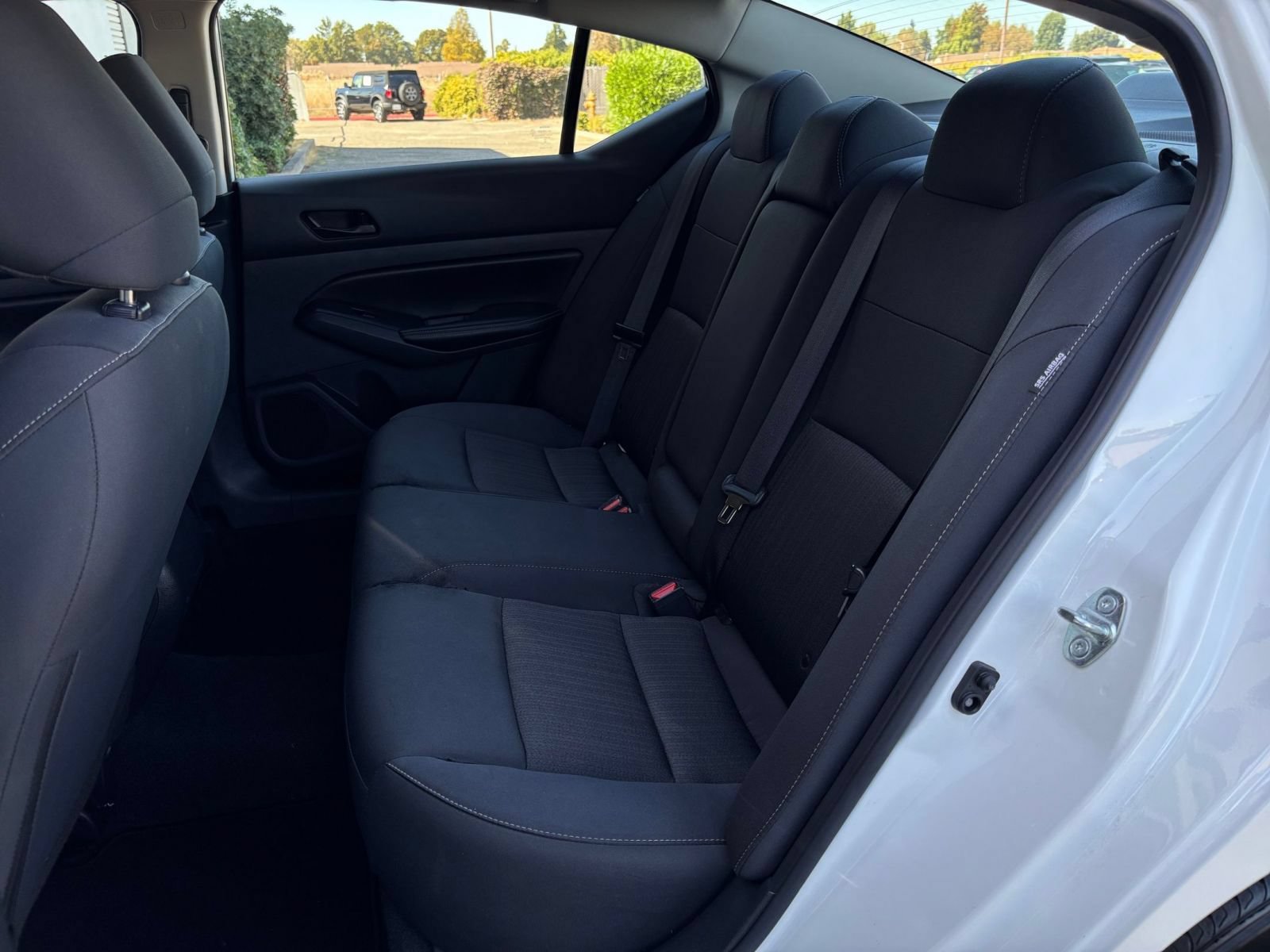 Used 2025 Nissan Altima 2.5 SV FWD image 37