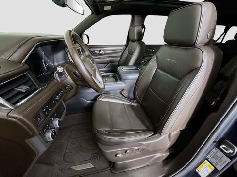 Used 2021 GMC Yukon XL Denali AWD/4WD image 21