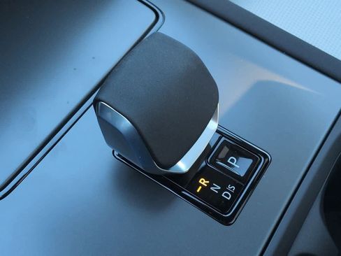 New 2026 Land Rover Discovery Sport Landmark image 31