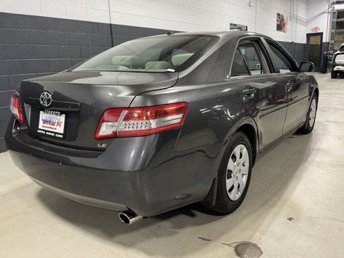 Used 2010 Toyota Camry LE FWD image 15