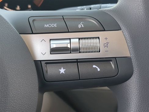 New 2026 Hyundai Kona SE image 23