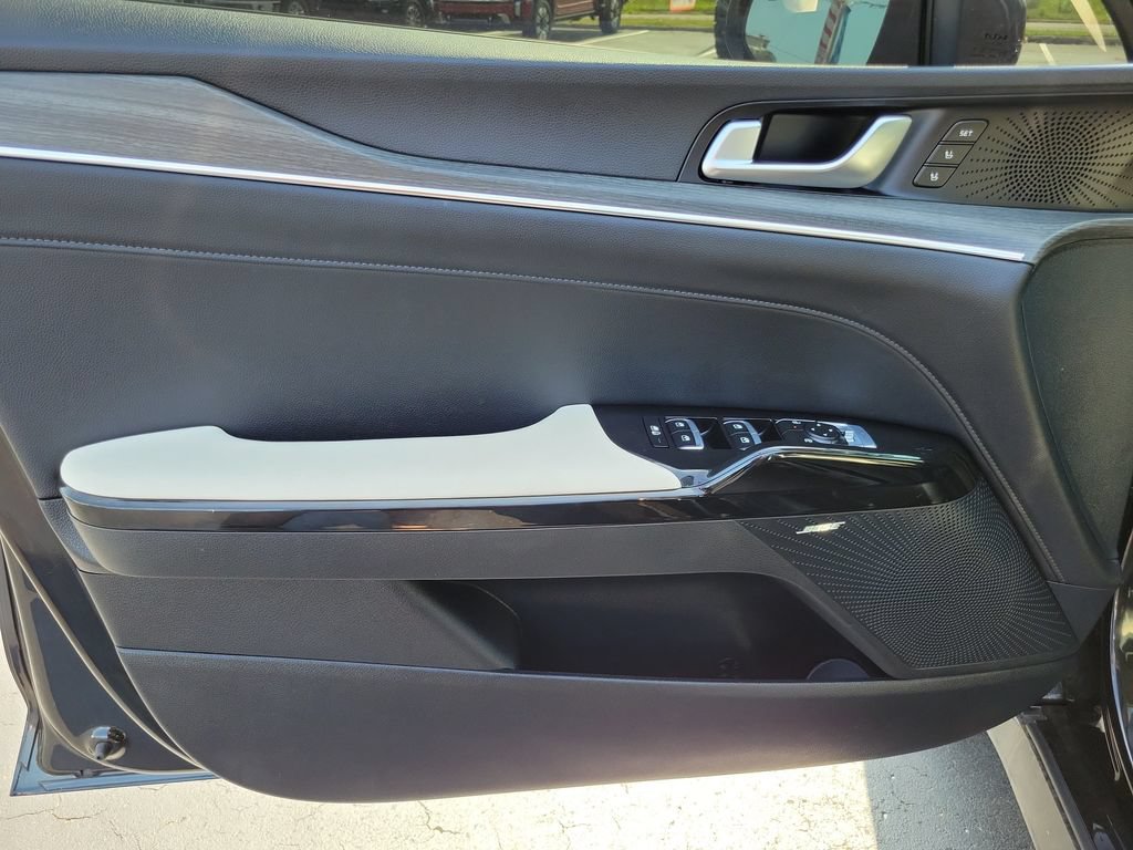Used 2025 Kia K5 EX FWD image 6