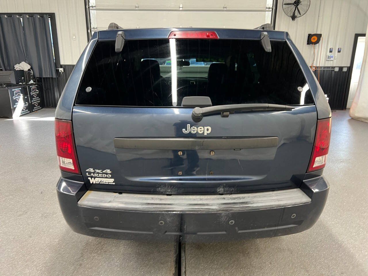 Used 2009 Jeep Grand Cherokee Laredo AWD/4WD image 5
