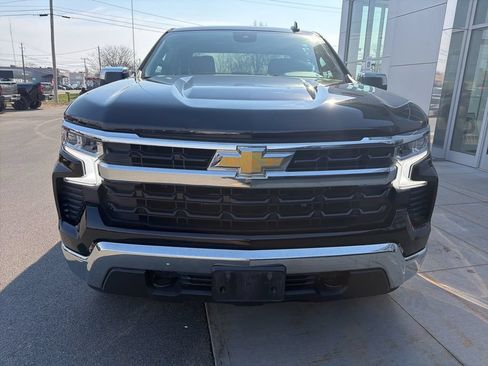 Used 2023 Chevrolet Silverado 1500 LT AWD/4WD image 4