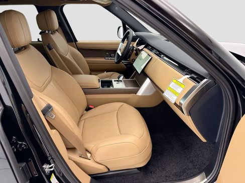 New 2026 Land Rover Range Rover Long Wheelbase SE AWD/4WD image 19