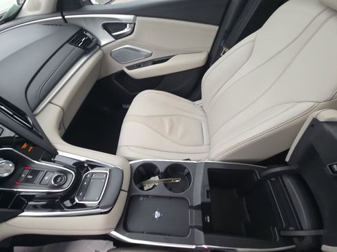 Certified 2025 Acura RDX SH-AWD w/ Technology Package image 24