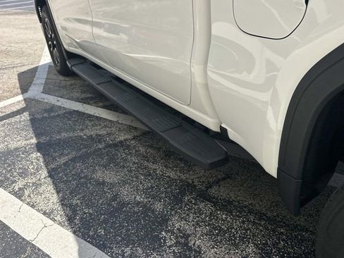 Used 2023 GMC Sierra 1500 Elevation RWD image 11