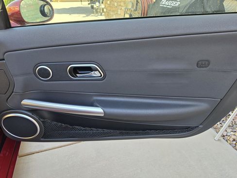 Used 2004 Chrysler Crossfire Coupe RWD image 36