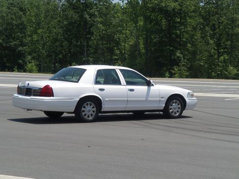 Used 2006 Mercury Grand Marquis LS image 6