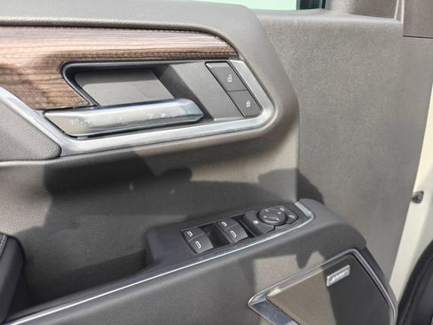 New 2026 Chevrolet Silverado 1500 RST AWD/4WD image 17