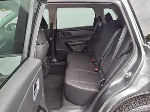 Used 2024 Nissan Rogue S AWD/4WD image 9