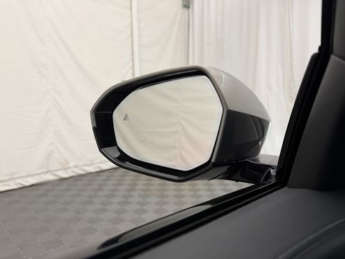 Used 2024 BMW 740i xDrive image 17