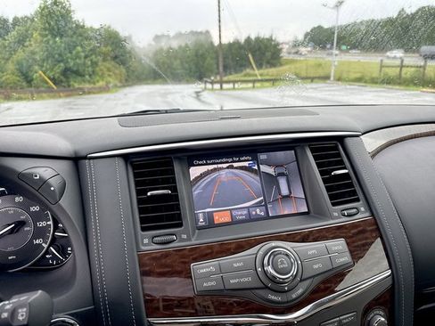 Used 2019 Nissan Armada Platinum w/ Captain's Chairs Package image 16