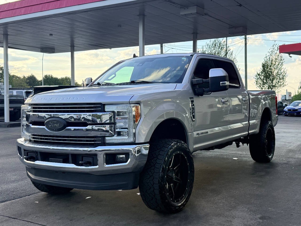 Used 2019 Ford F250 Lariat w/ Lariat Ultimate Package AWD/4WD image 6