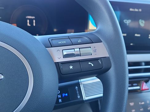 New 2026 Hyundai Tucson SEL image 17