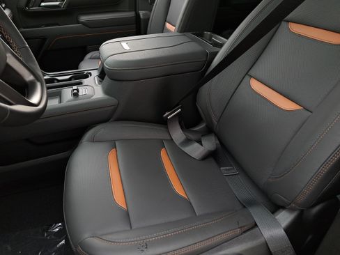 New 2026 GMC Sierra 2500 AT4 w/ AT4 Premium Plus Package image 22