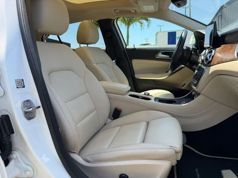 Used 2019 Mercedes-Benz GLA 250 image 32