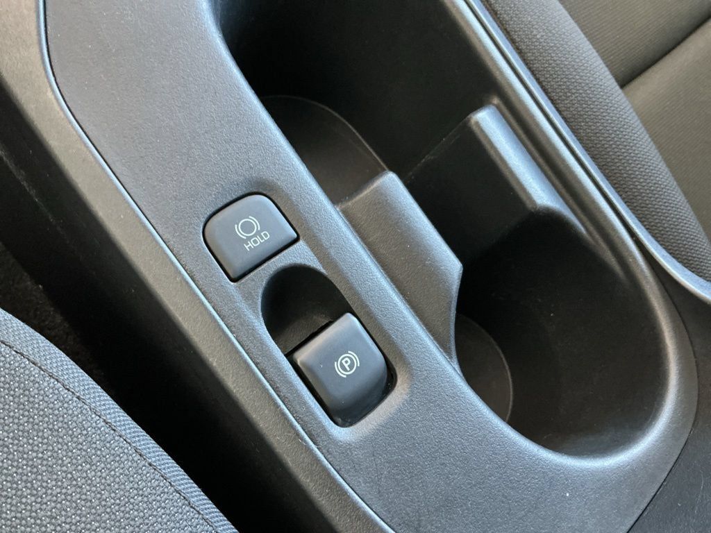 Used 2025 Toyota Corolla LE FWD image 27