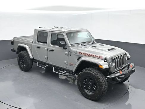 Used 2023 Jeep Gladiator Mojave w/ LED Lighting Group AWD/4WD image 39
