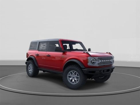 New 2025 Ford Bronco Badlands image 7