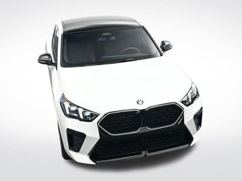 New 2026 BMW X2 xDrive28i w/ Technology Package AWD/4WD image 30